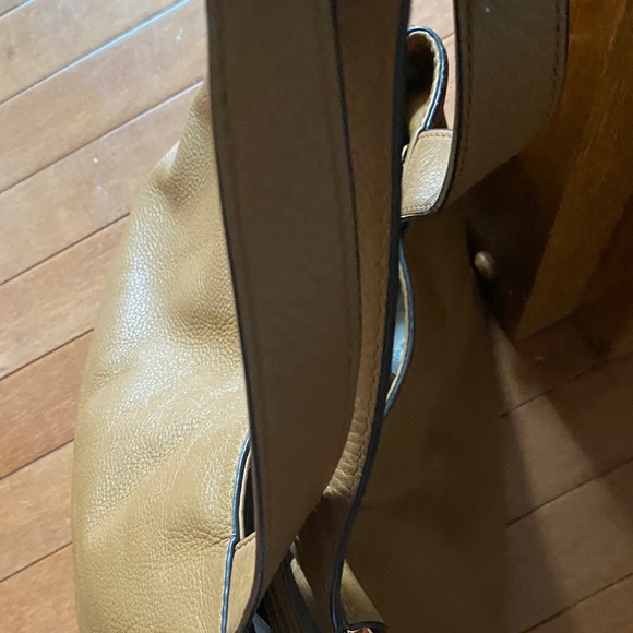 Michael Kors Tan Leather Shoulder Bag - Picture 7 of 16